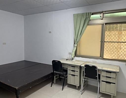 高科大對面500公尺內..全新優質套房(12坪) - Image 5