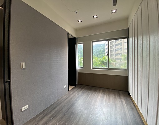 知名建案,泳池公設齊全,安靜舒適,高檔裝潢 - Image 6