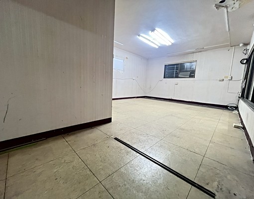 新崛江商圈優質樓中樓店鋪出租 - Image 8