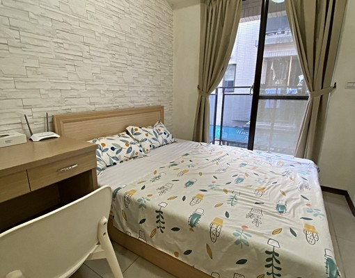 可租補/報稅臨湖口工業區水泥隔間個人洗衣機晾衣和陽台 - Image 2