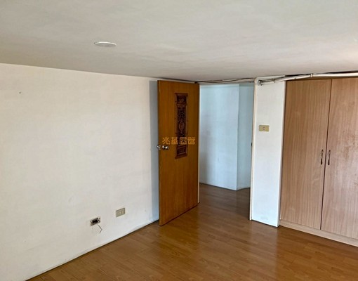 兆基🏡交通便利,古典裝修,生活便利,多學區 - Image 5