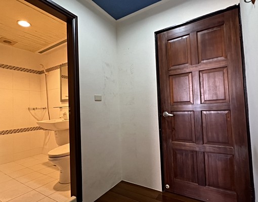 近一心凱旋瑞隆商圈空間大寬敞舒適套房出租 - Image 6