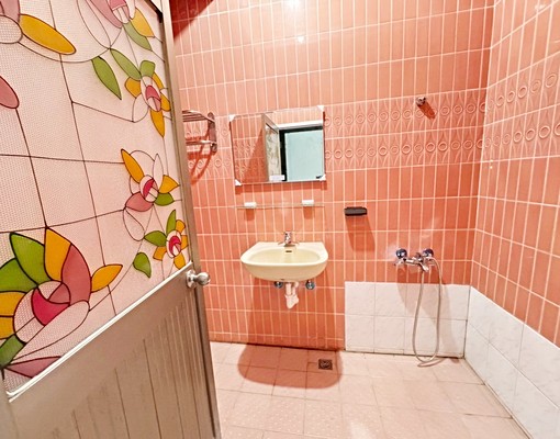 (租)小港康莊路透天3樓單層整層出租(限女性) - Image 2