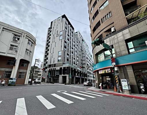【寬悅團隊】護理房仲☆內湖捷運商圈獨立套房出租 - Image 3