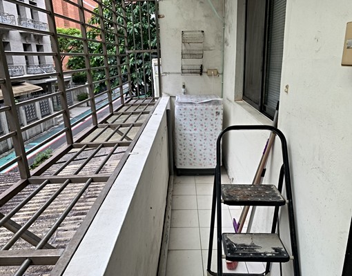 免仲介費寧靜只租女學生全新裝修全新家具可申請租補只剩一間 - Image 3