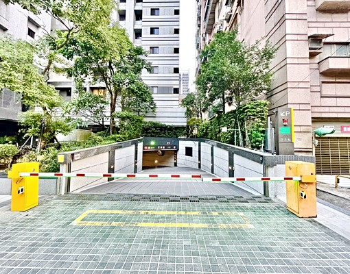 南港車站*三鐵共構新裝潢兩房*平面車位 - Image 7