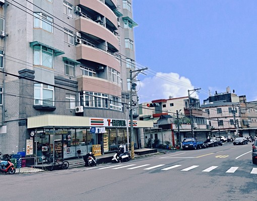 租金含車位租金★邊間大四房平面大車位★附冷氣四台 - Image 3