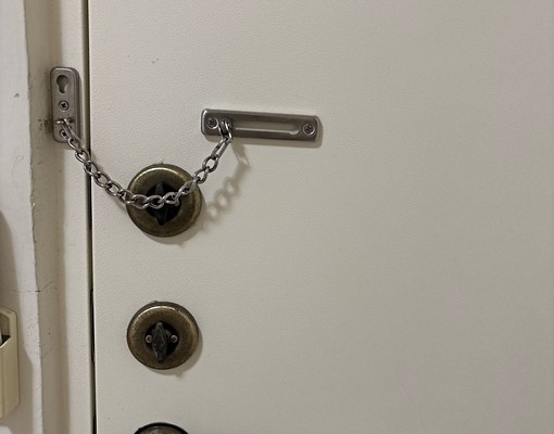 高應大旁,陽台套房,專用洗衣機 - Image 7