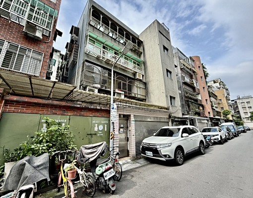 🏆【大南門冠軍團隊】捷運古亭雙拼四房採光美寓 - Image 13