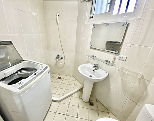 搶❗❗💫近中興超大間套房💫稀有雙衣櫃衛浴開窗可雙租補 - Image 6