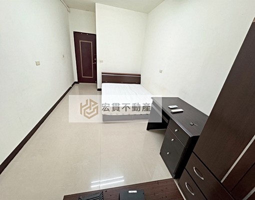 金山街前段萬元內變頻冷暖小資電梯套房 - Image 2