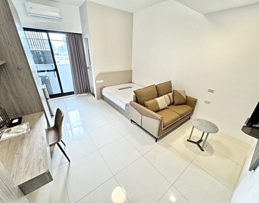 全新完工未住~陽台獨洗流理台~乾溼分離 - Image 2