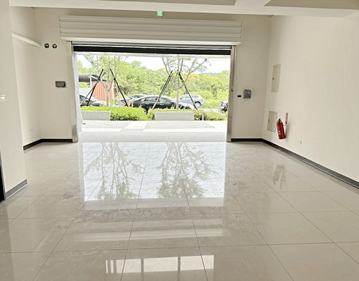 (租)~新埔鎮田新路~夾層全新黃金店面~ - Image 6
