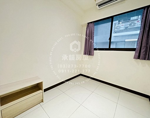 中路特區全新第一手入住雙陽台美三房 - Image 9