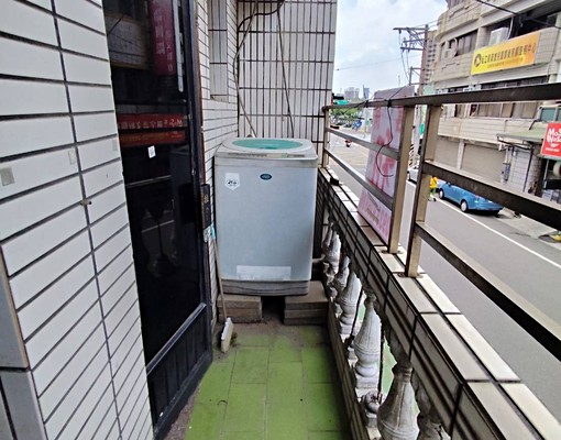 看屋請帶名片.識別證/2樓溫馨大套房/一房一廳附陽台 - Image 5