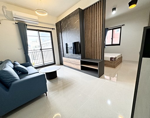 乾濕分離♥電梯★全新整理♥高採光★中國醫 - Image 1