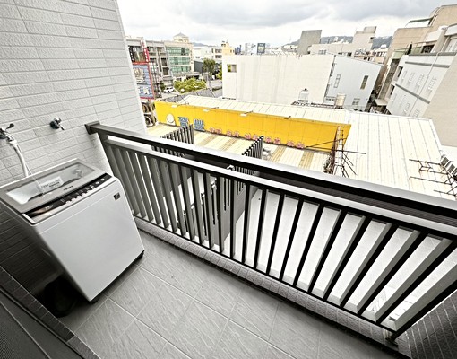 乾濕分離♥電梯★全新整理♥高採光★中國醫 - Image 9