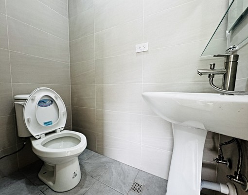 近興大忠孝夜市全新整理大三房|可租補 - Image 12