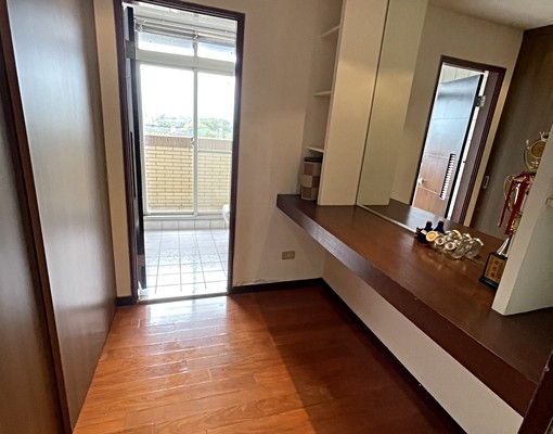 百年里昂明亮庭院別墅 - Image 2