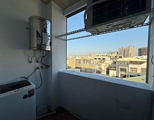 東區全新電梯景觀大套房 - Image 5