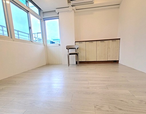 稀有兩房邊間採光/步行小巨蛋捷運5分鐘/住家優先/無廚房 - Image 3