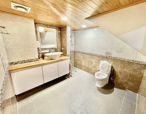 近市政&長榮酒店精裝5房透天@附傢俱🪑領包入住 - 591租屋網 - Image 3