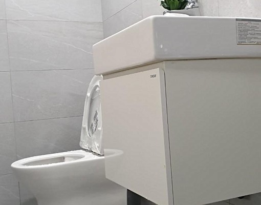 中和遠東園區~一樓有陽台精品小套房(免帶看費) - Image 7