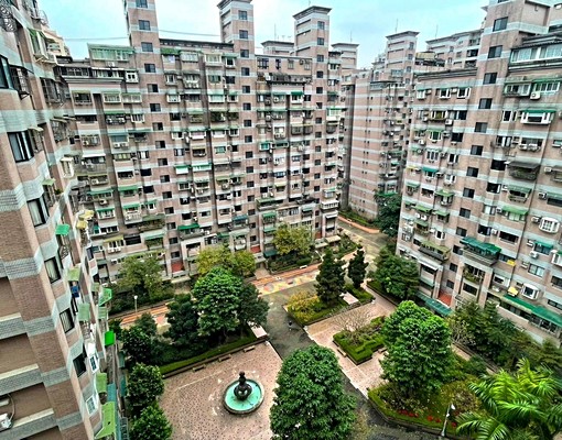 美麗宏國，可租補，入戶，大3房，中庭花園大社區，生活機能便利 - Image 1