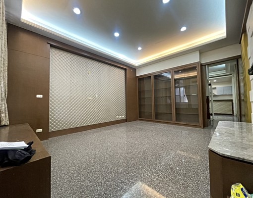 (租)文化中心臨路透天 - Image 1