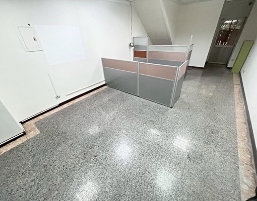 秒殺樓店✨可報稅✨兩層店面工作室辦公室倉庫✨台水電✨子母車 - Image 6