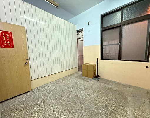 屏東公園中央市場超大空間金店住出租(可整棟出租、也可一樓出租 - Image 7