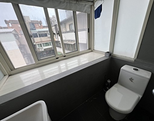 捷運公館站【電梯租案】獨洗衣機★台大首選 - Image 5