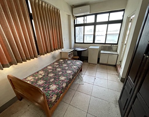 中正路邊間2+3樓*找東森房屋秀如 - Image 1