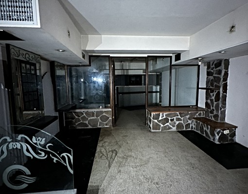 商圈店面|超級大坪數|地點超好|一樓可做生意樓上可分租套房 - Image 6