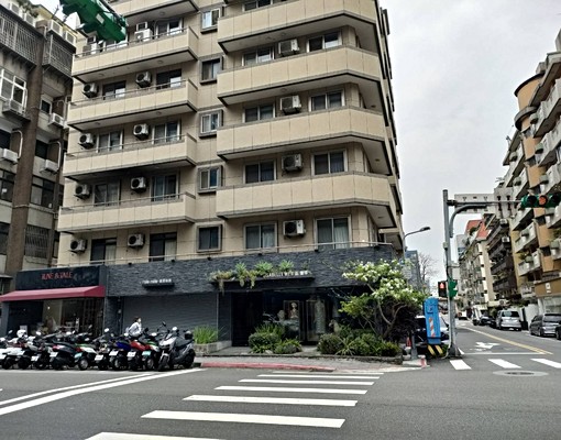 大安名人巷住辦大戶一手屋0932396139趙r - Image 1