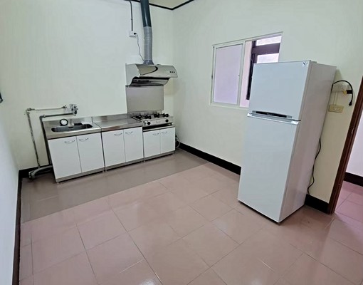 鹿谷獨立套房並有專用廚房及專屬停車位且含水電及網路 - Image 13