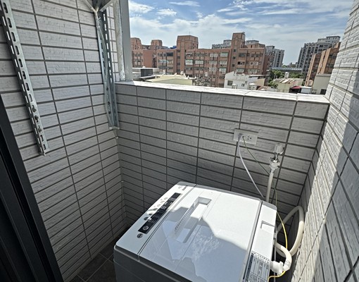 全新完工獨立陽台套房 - Image 6