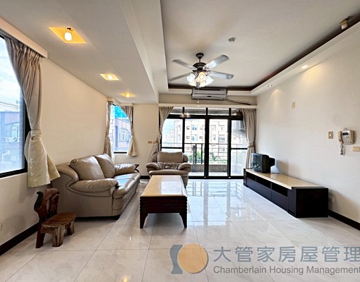 竹北市中心近家樂福大四房美屋出租 - Image 1