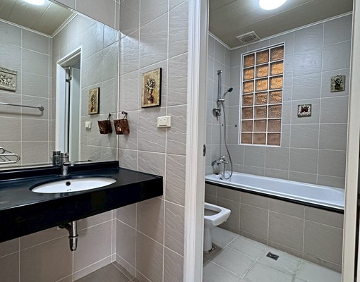 竹北市中心近家樂福大四房美屋出租 - Image 8