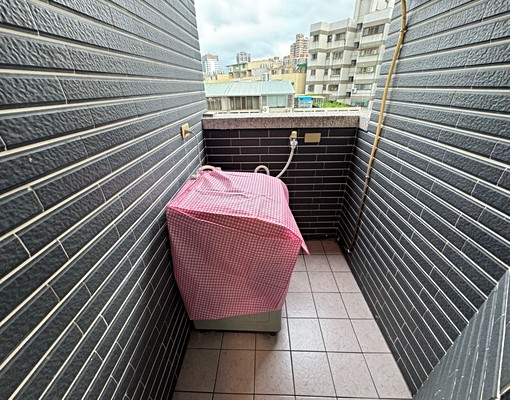 捷運可租補★三面採光通風★陽台獨洗★變頻冷氣流理台 - Image 6