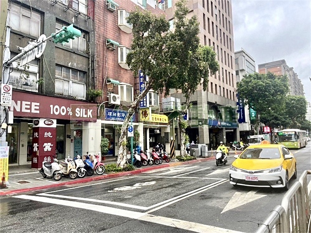 照片
