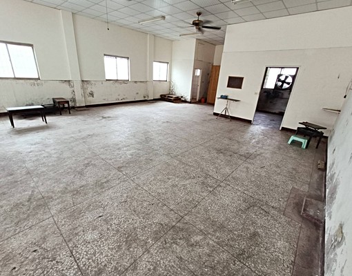 空屋⭐秒殺件.大空間⭐小型倉儲40坪⭐️好停車位 - Image 1