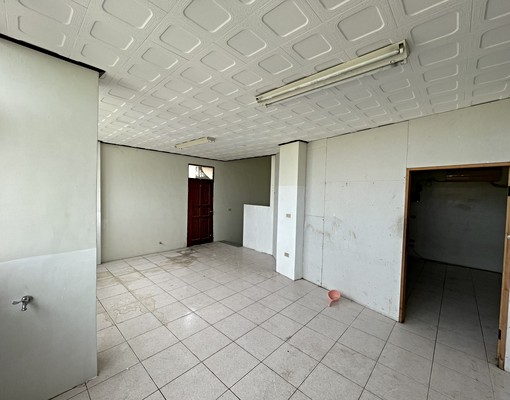 角間大面寬透店適合補習班托嬰中心安親班 - Image 5