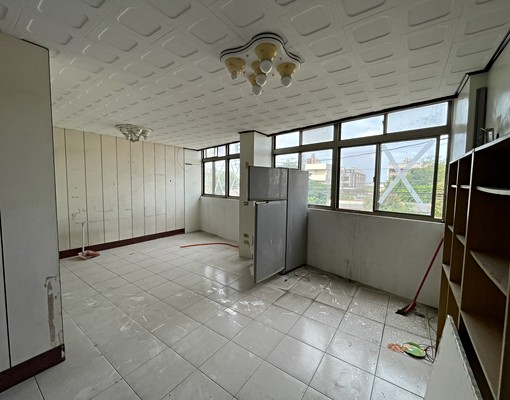 角間大面寬透店適合補習班托嬰中心安親班 - Image 10