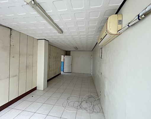 角間大面寬透店適合補習班托嬰中心安親班 - Image 12