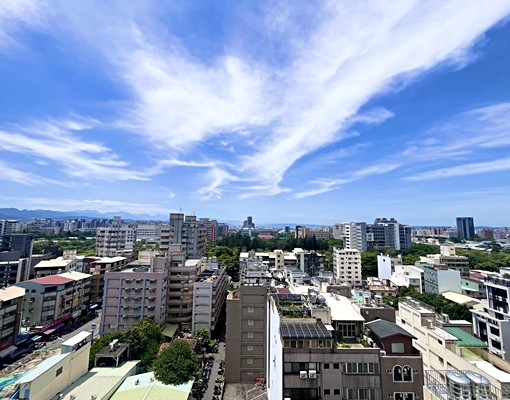 興大商圈【2+1房+平車】附精美傢俱/含車/興大苑/次頂樓 - Image 4