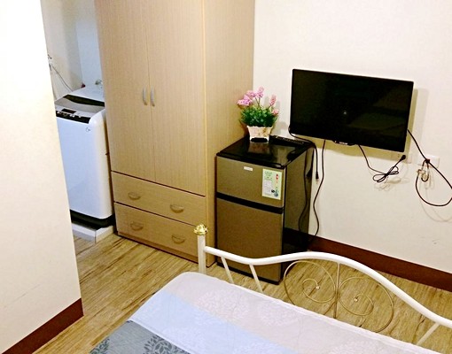 有獨立洗衣機近三多商圈捷運站套房 - Image 2