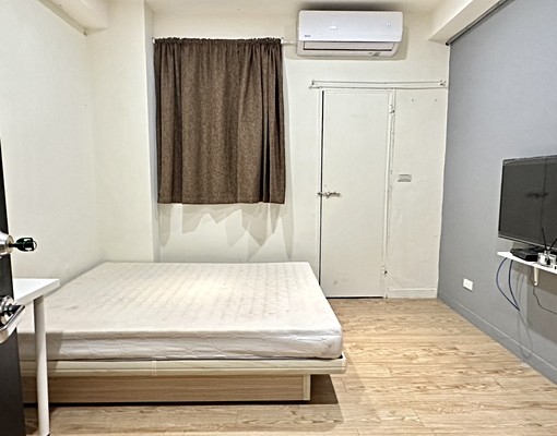 龍山寺站9分鐘近西門商圈，靜巷清新小套房 - Image 2
