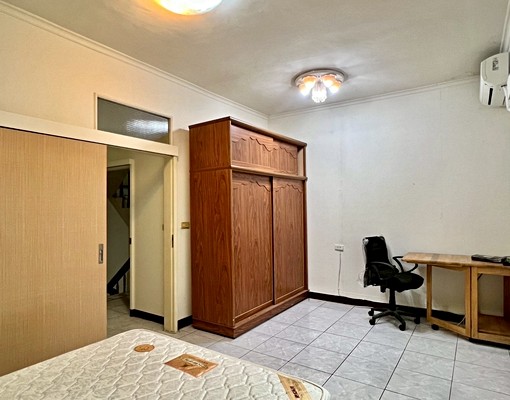 🔆龍岡超便宜兩房可養貓~🔆台電計價🔆可租補 - Image 2