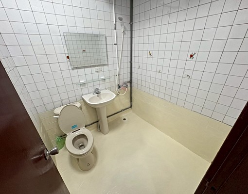 可租補入戶籍-近中路特區三房-公寓四樓 - Image 5
